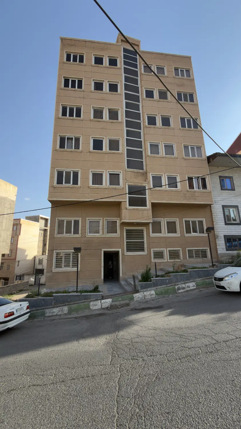 ۷۷ متری طبقه ۷ خیابان دانشگاه