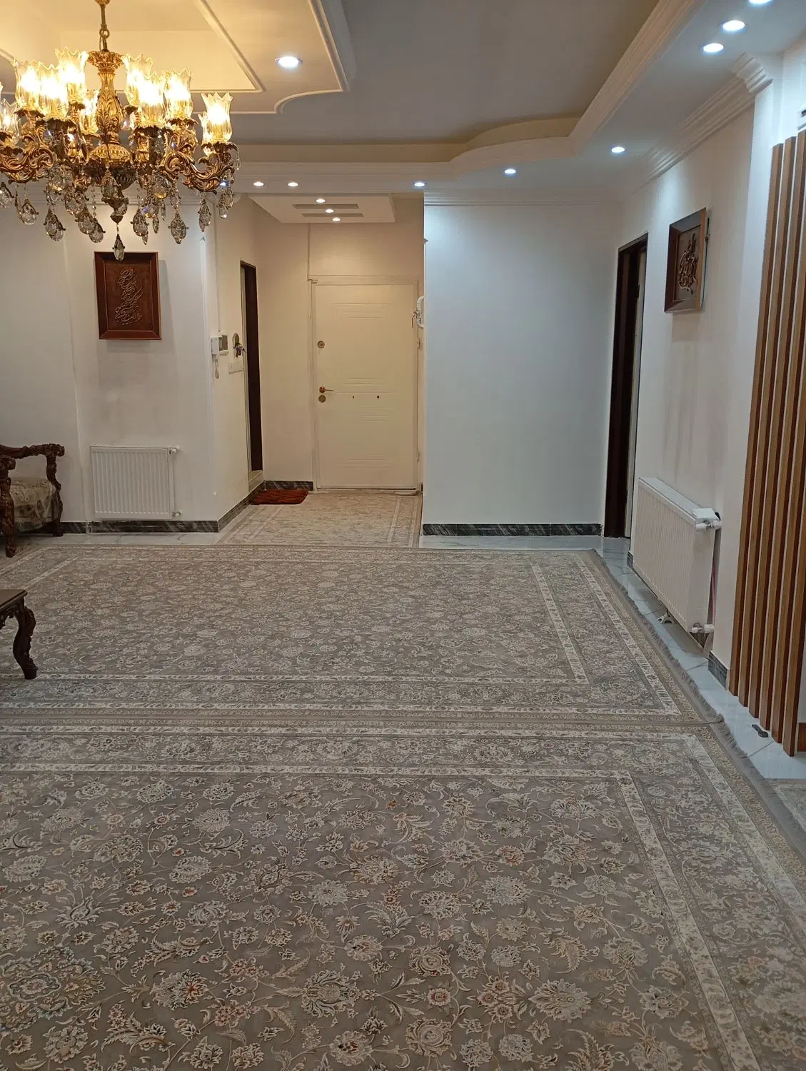 فروش آپارتمان ۱۰۲ متری شخصی _آسانسور_نور گیر عالی_