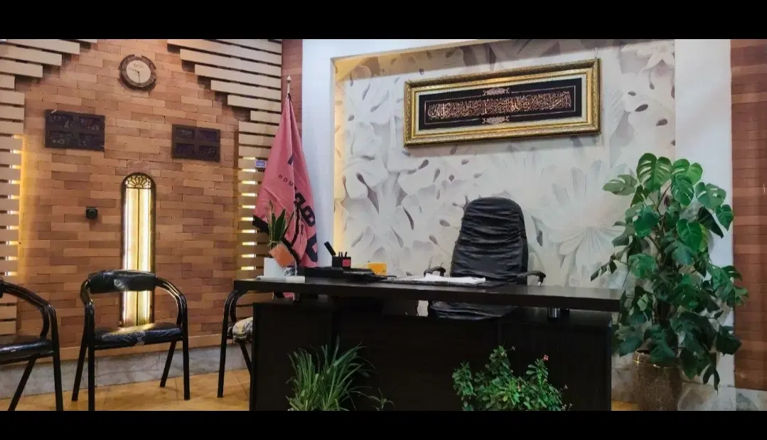 آپارتمان 120متر طبقه اول پارکینگ آسانسور انباری
