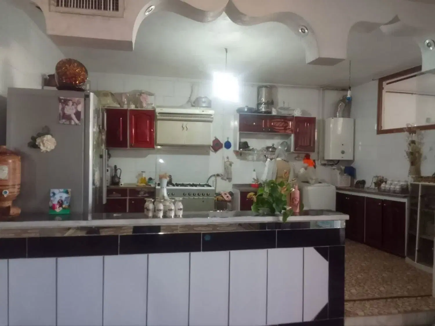 یک واحد ۱۵۰ متری در مرکز شهر