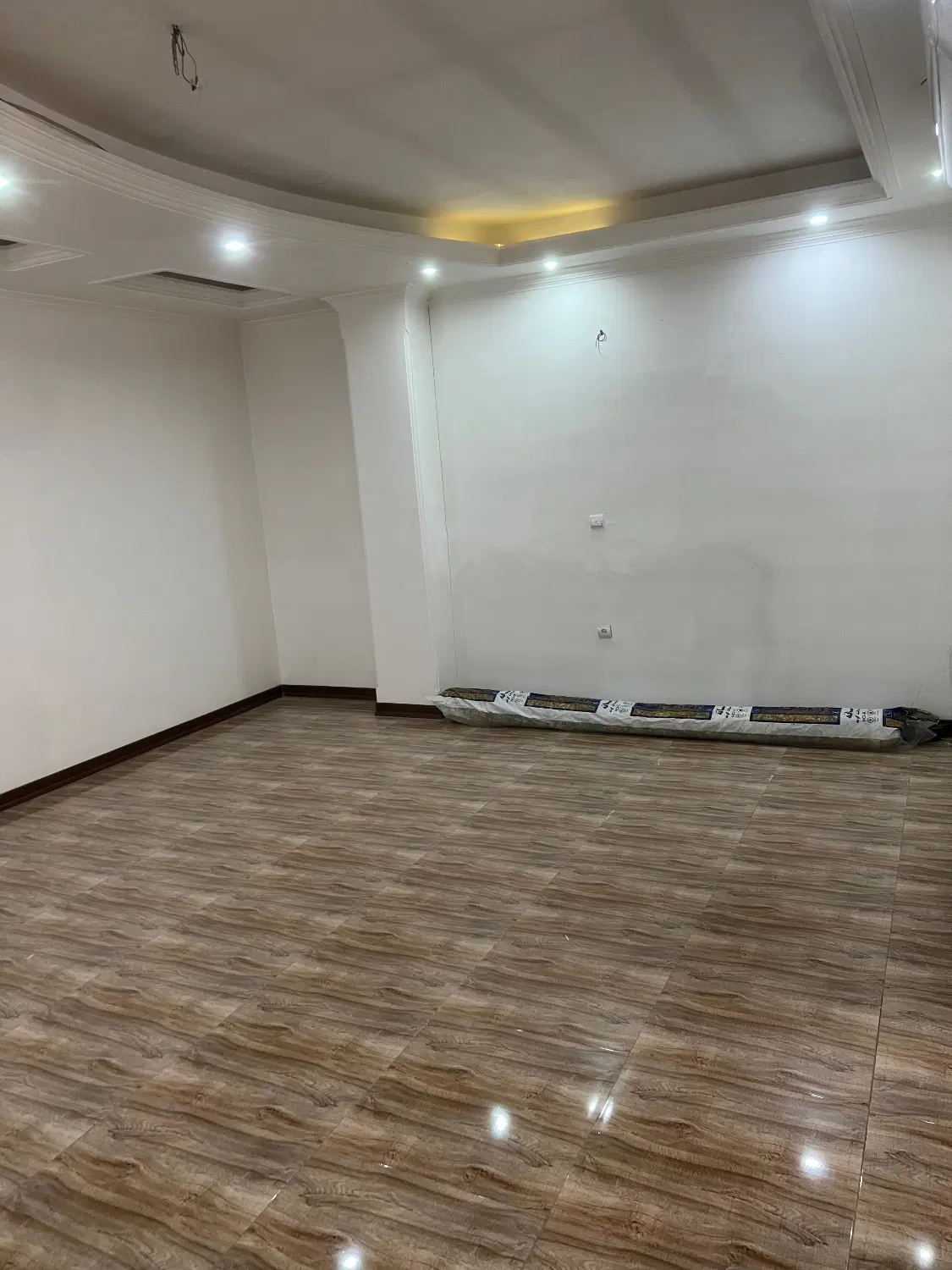 ۱۰۰ متر گلستان