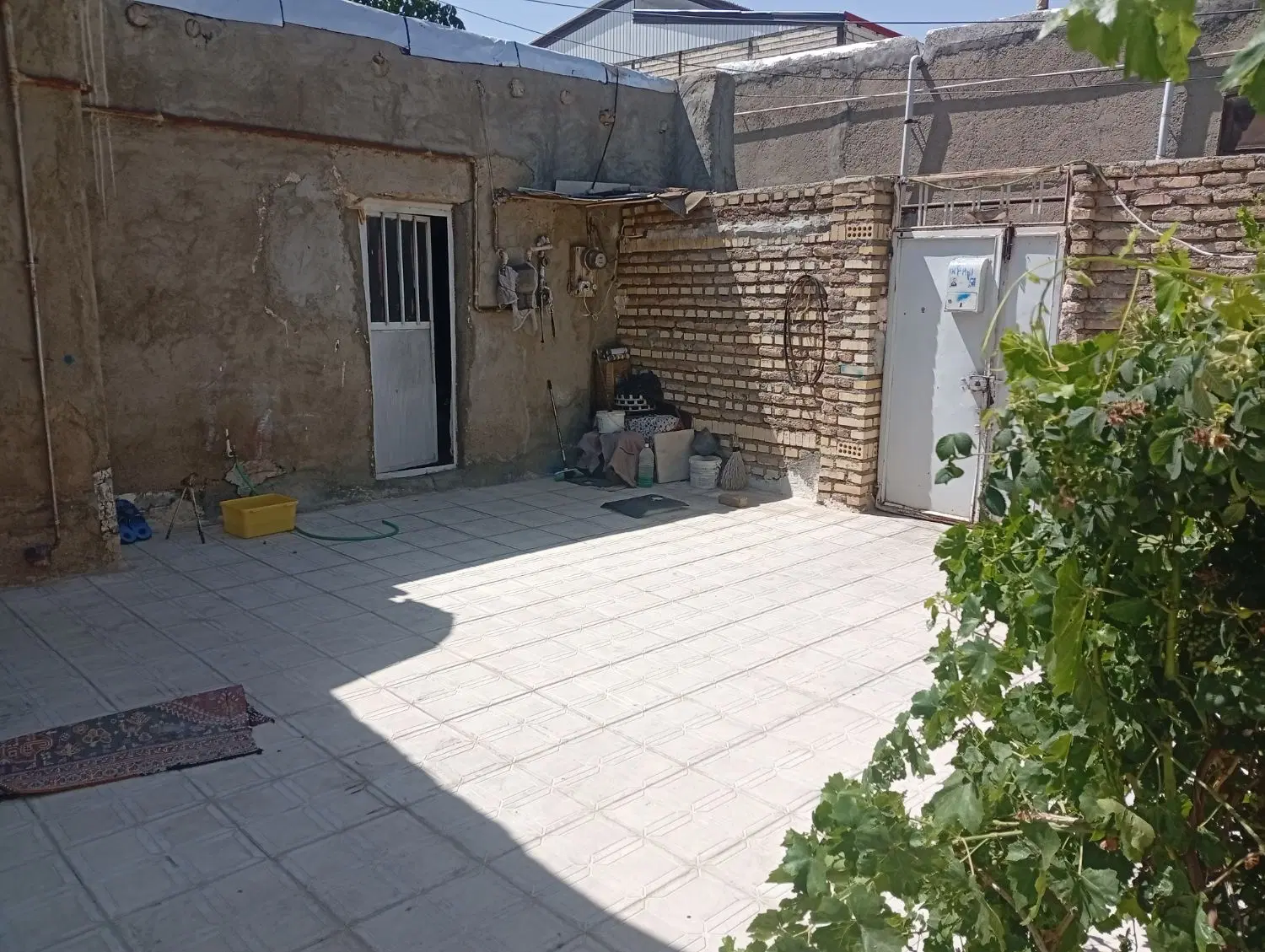 خانه خوش موقعیت ۱۷۰متر