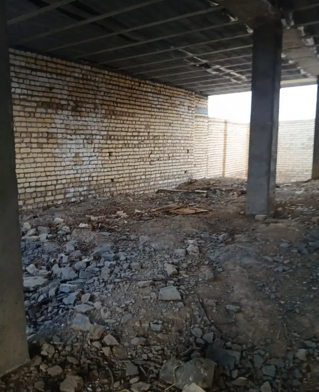 منزل(خونه) نیمه کاره هرند