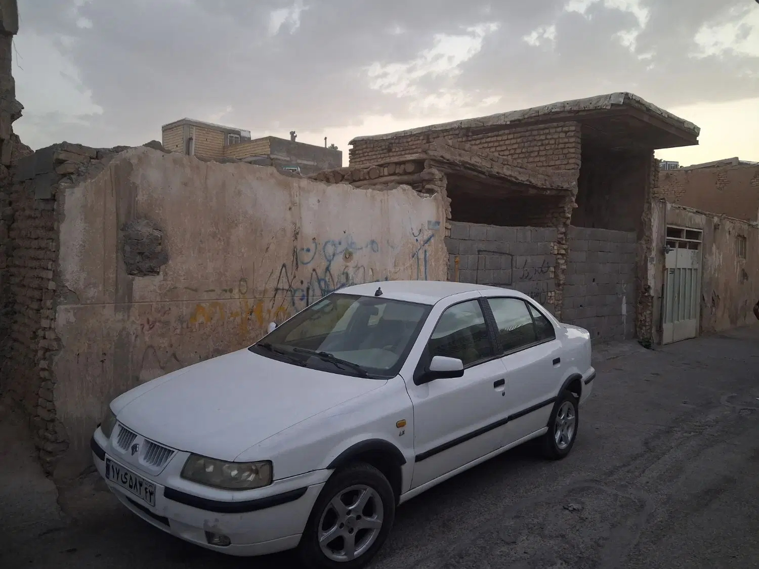 خانه کلنگی خوش قواره  ۲۷۰ متر مربع