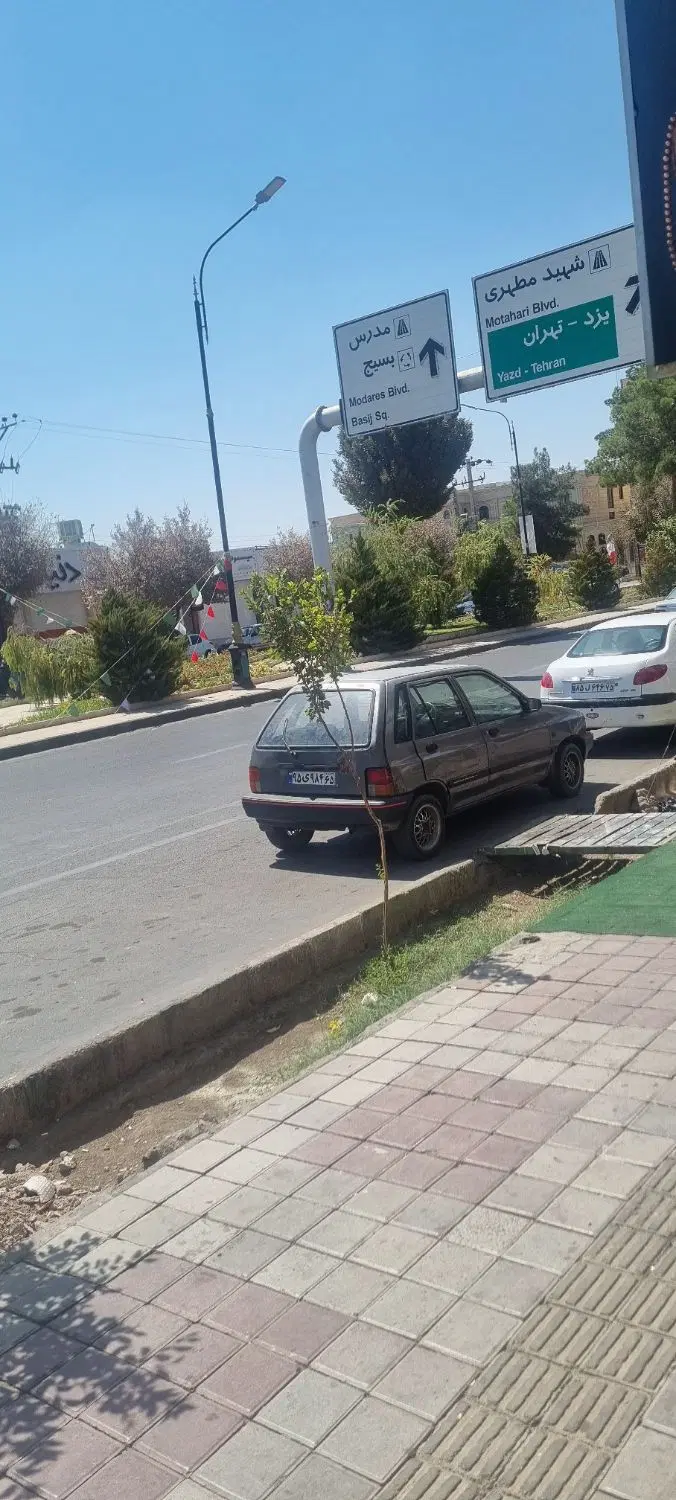 تجاری فروشی خ کارگر