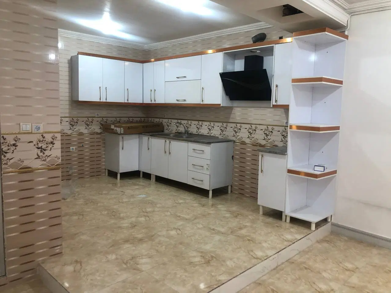 رهن یا اجاره خانه طبقه دوم