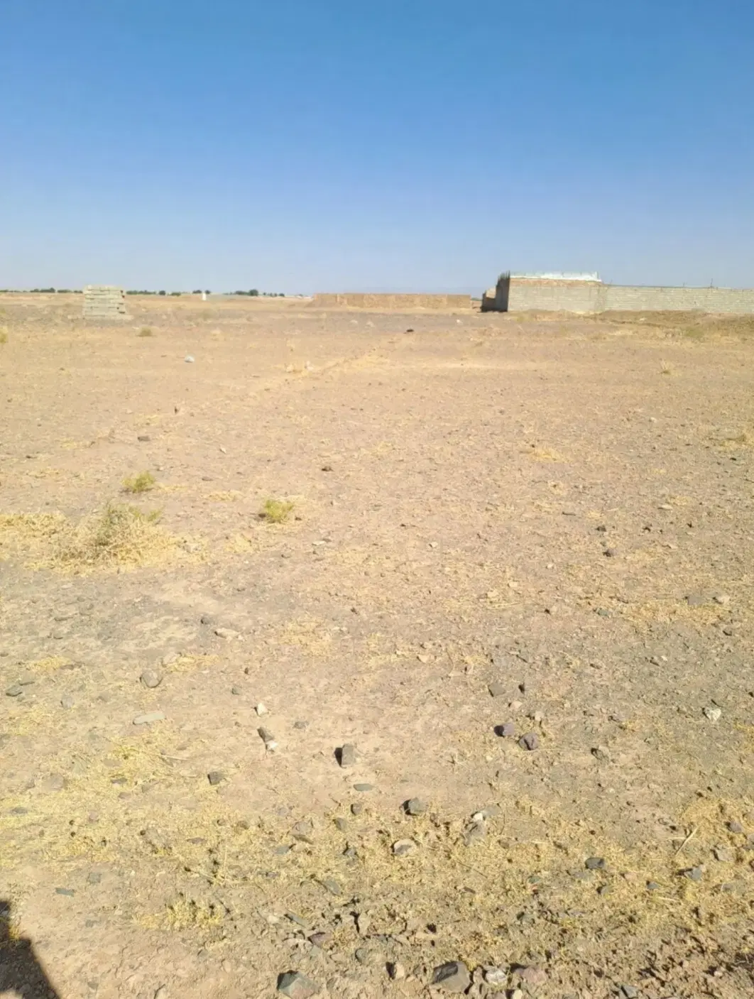 ۲۰۰۰ مترزمین پشت کارخانه ماکارونی یاران