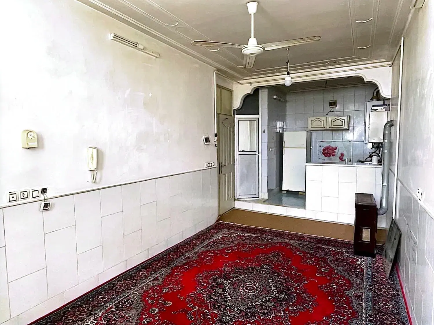 اجاره واحد کوچک بالای مغازه