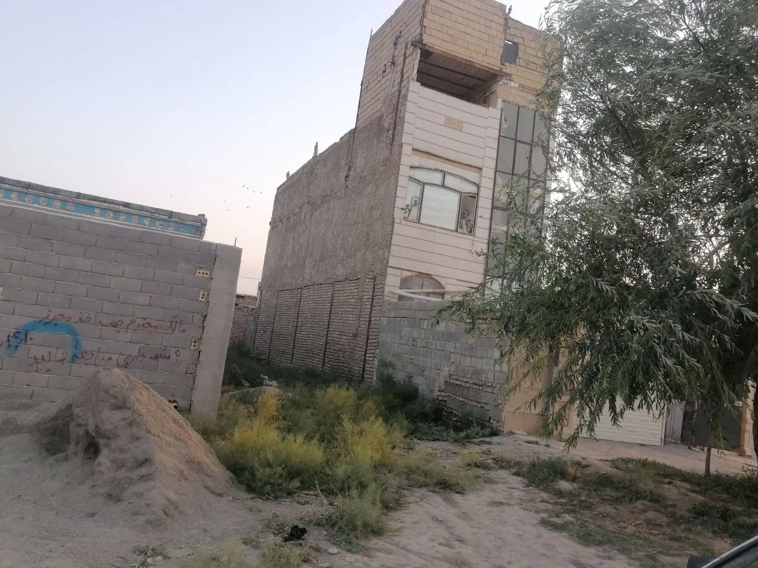 زیربنازمین ۱۲۰متر