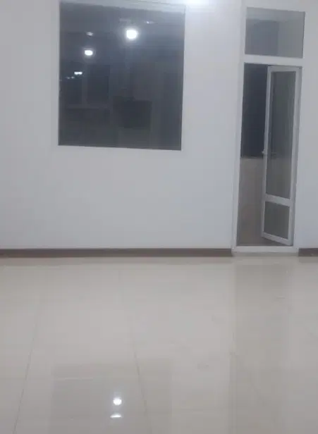۸۲ متر کلنگی ۲_۵ طبقه خ به خیال