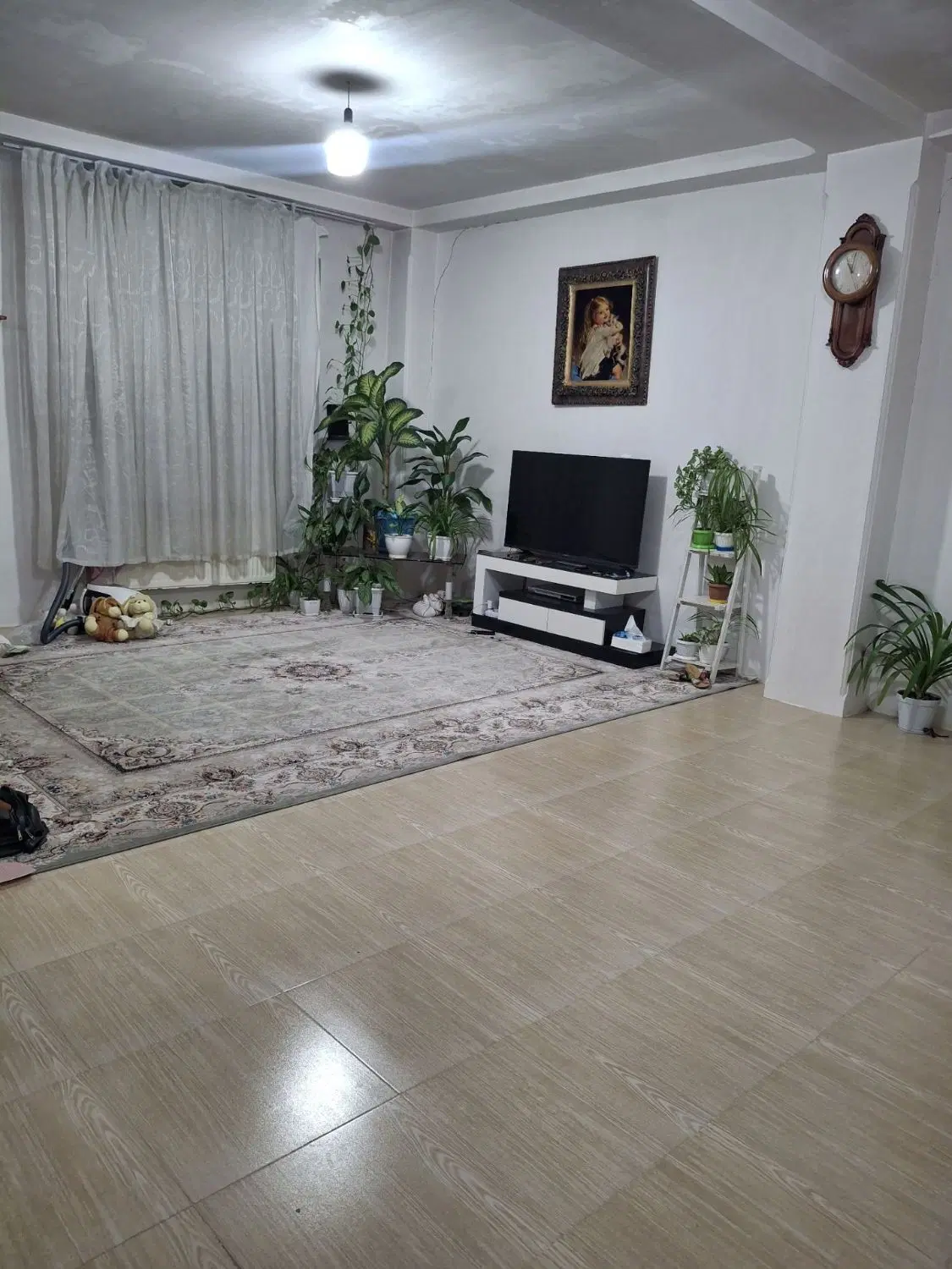 واحد ۹۷ متری فرهنگیان
