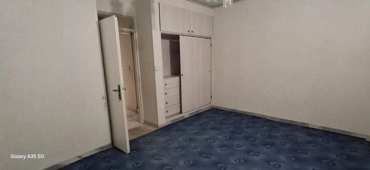 آپارتمان ۹۷ متری شکرایی