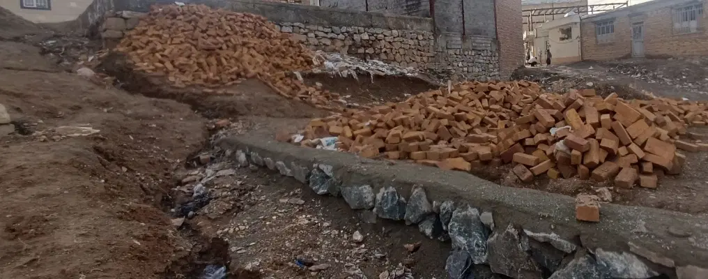 زمین نایسر خیابان حیران