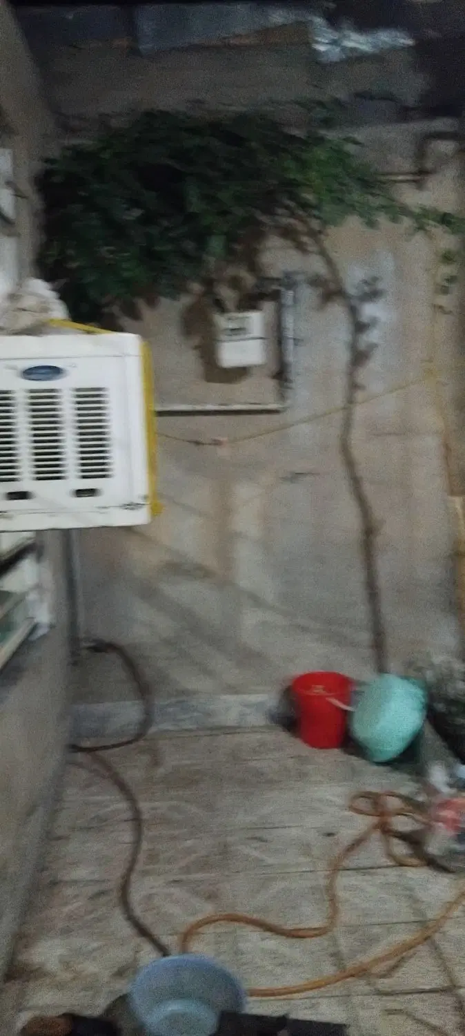 خانه مسکونی به فروش میرسد