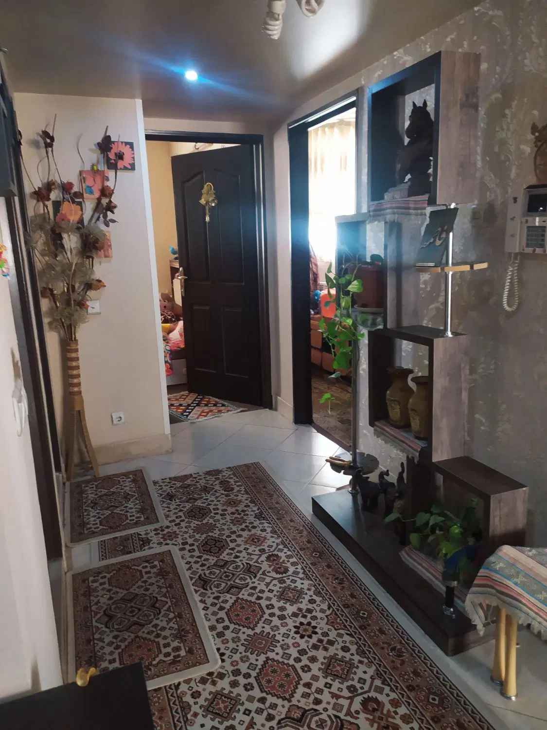 خانه ۹۳ متری تمیز
