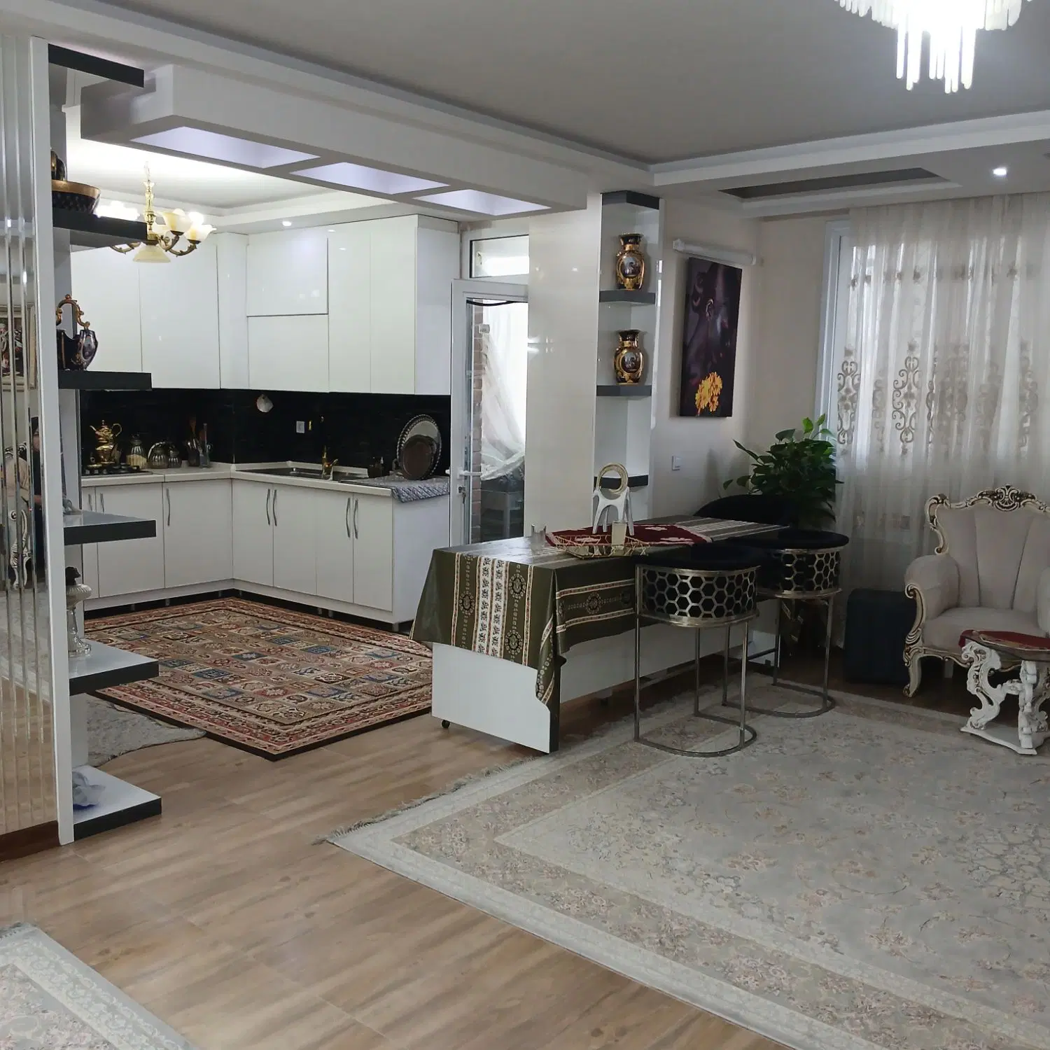 اپارتمان ۸۵ متر صفر فول کامل شهیدان صمدیه