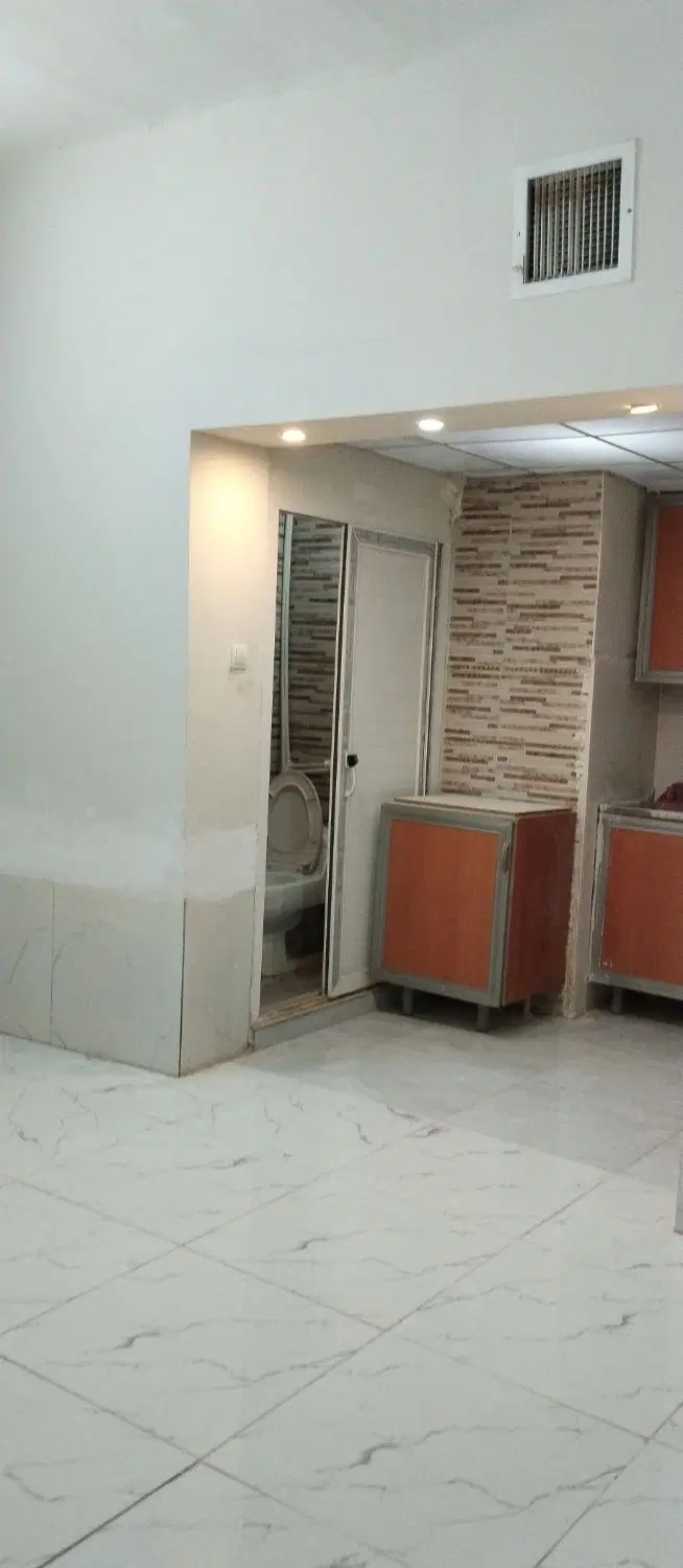 ۳۰متر سوینت طبقه همکف