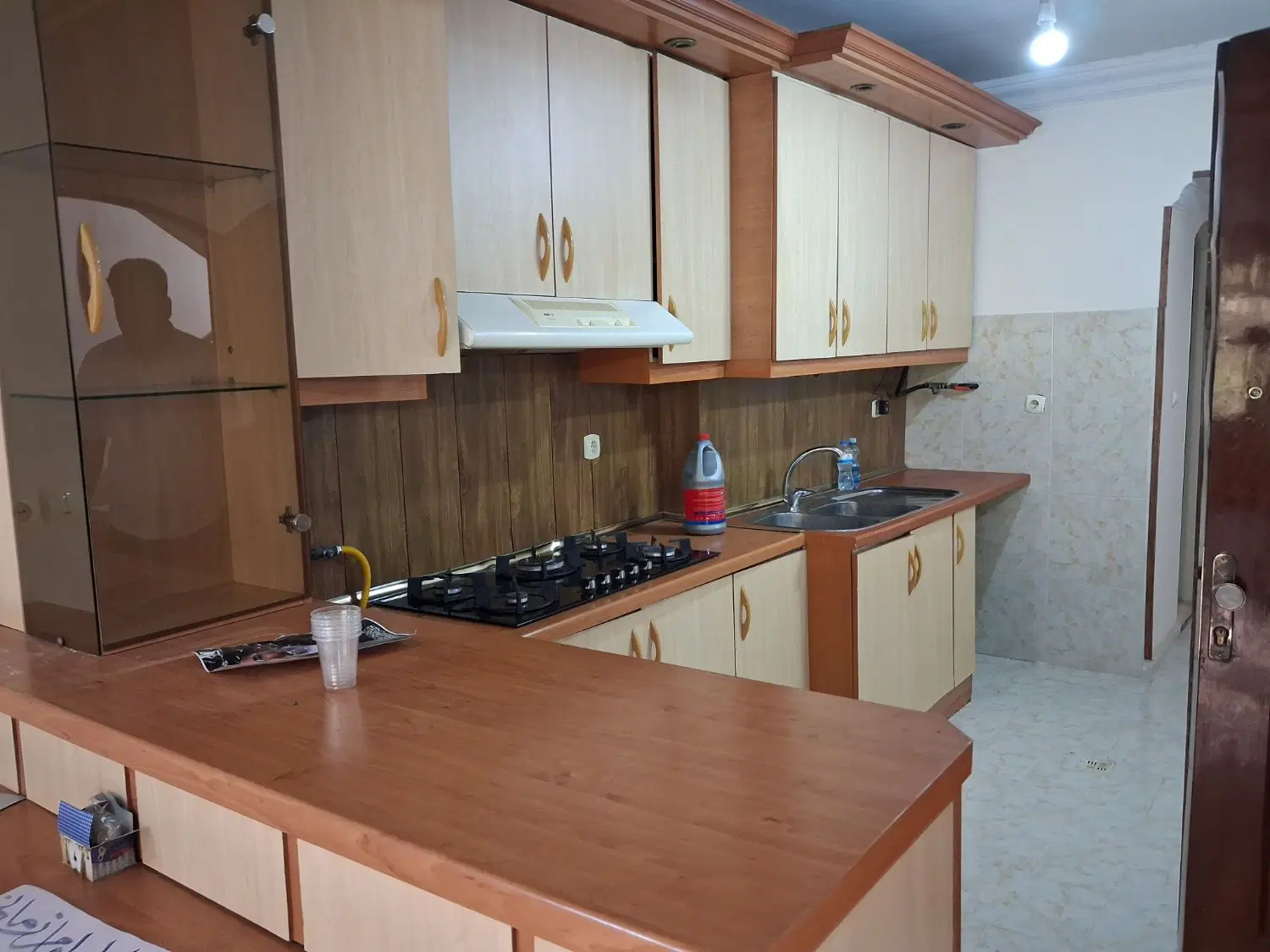 100 متری ناصر خسرو 19