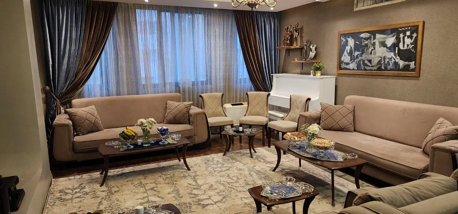 آپارتمان ۱۱۲ متری دو خوابه مشتاق سوم، ارغوانیه