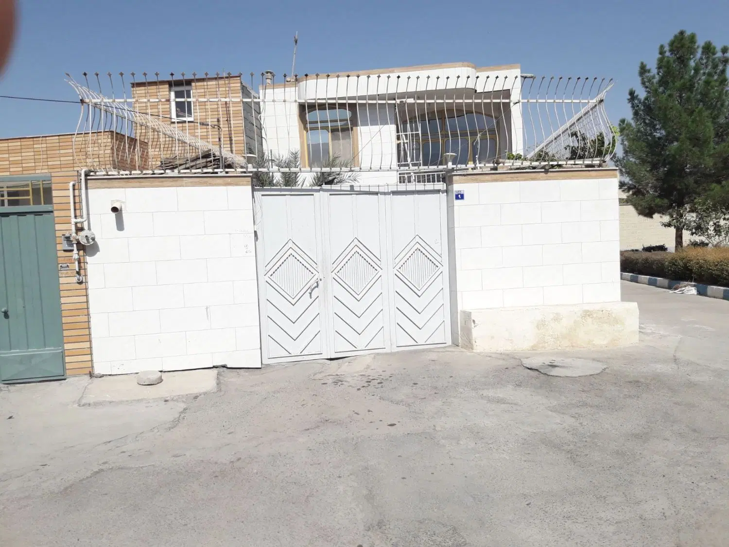 معاوضه دوطبقه ویلایی اشترجان