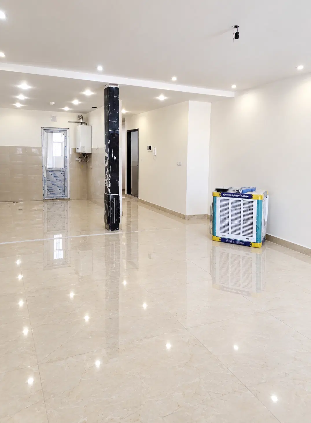 آپارتمان ۷۷ متری نیمه فول