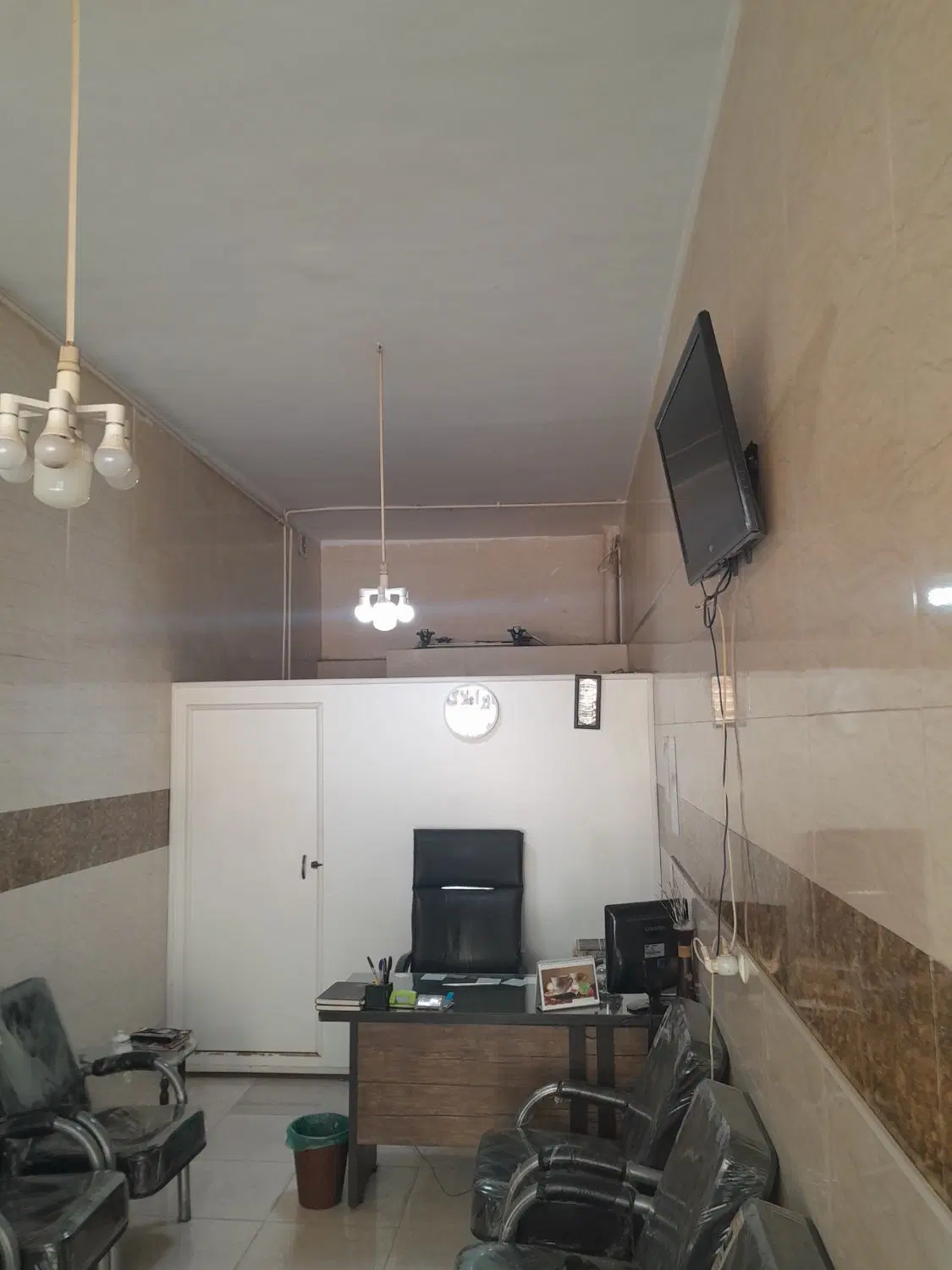 مغازه فروشی