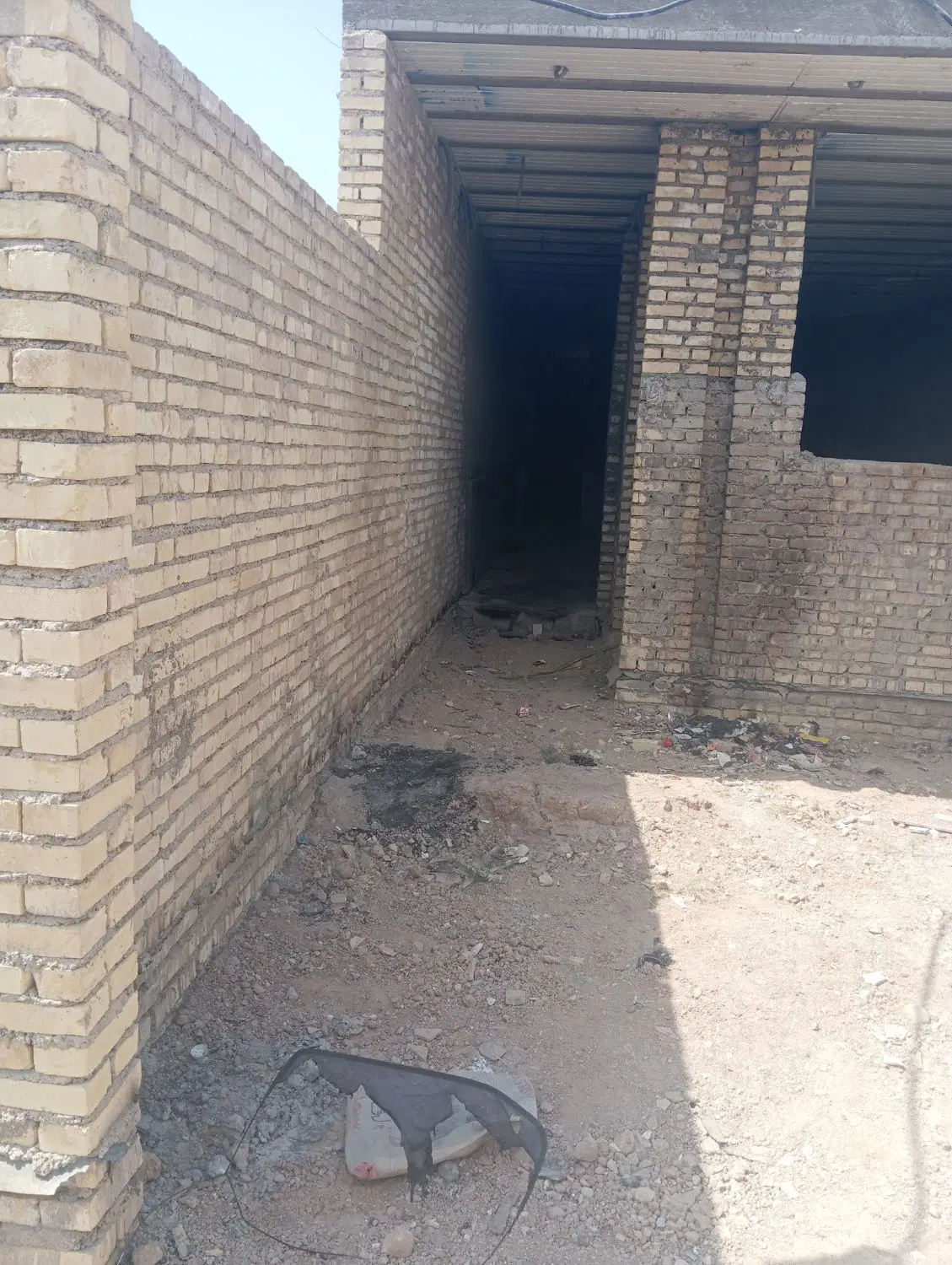خانه پیش از نیم کار