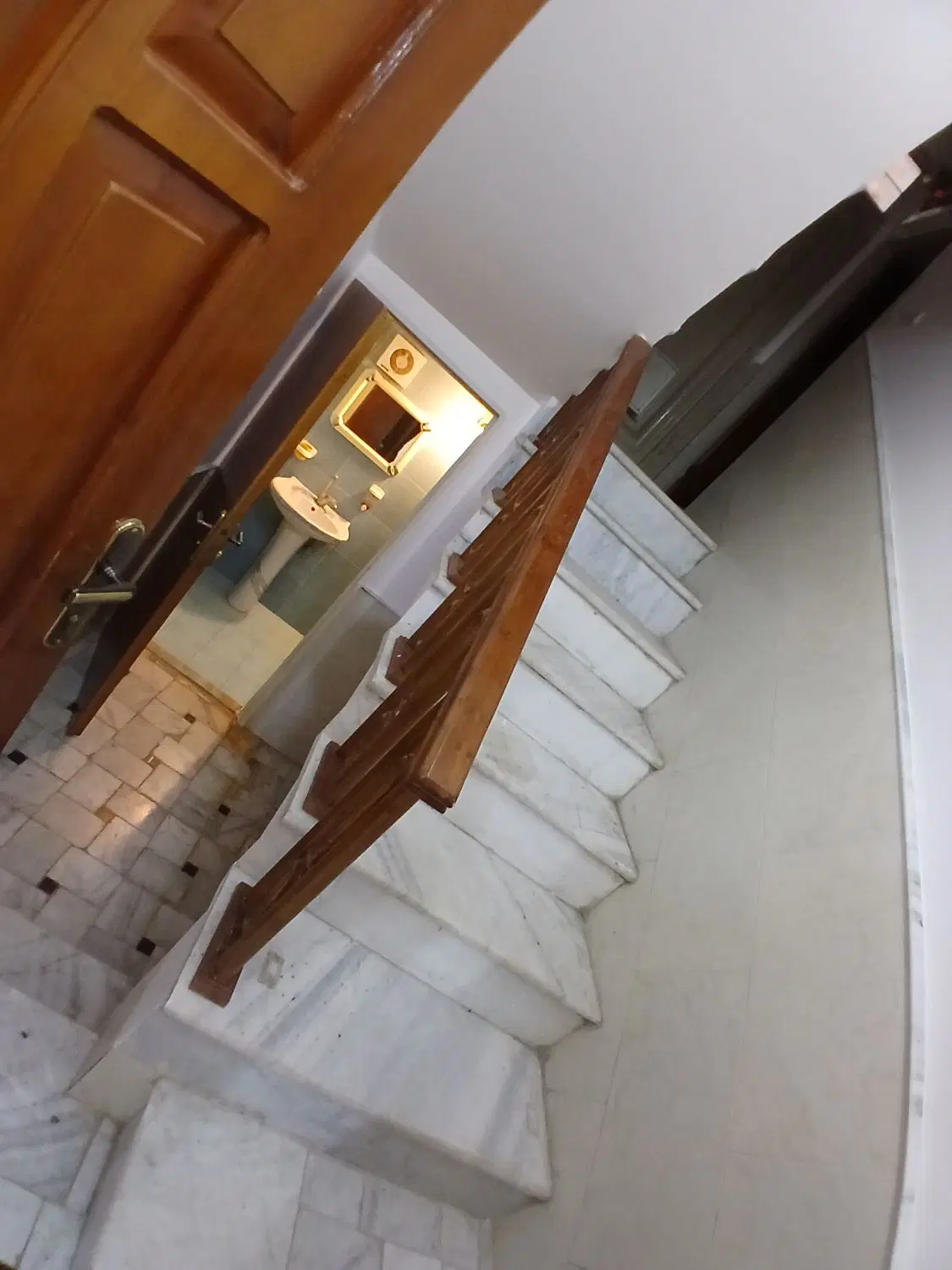 منزل مسکونی ۲ طبقه