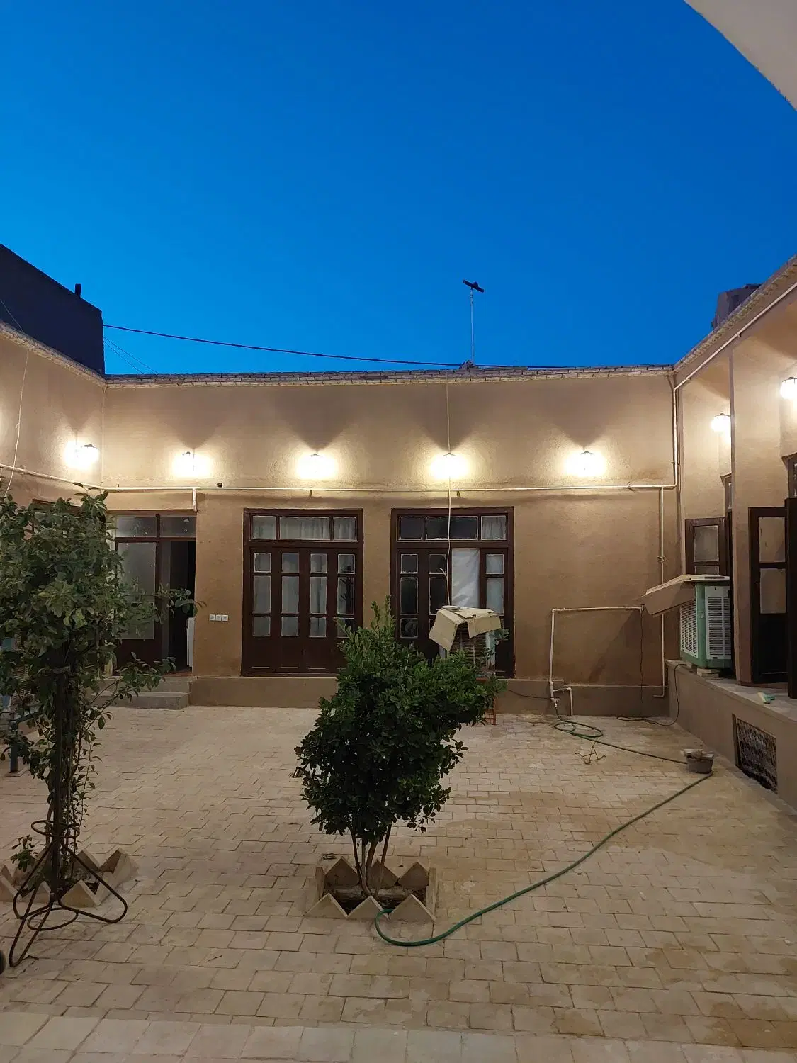 سوئیت همکف بیمارستان گودرز