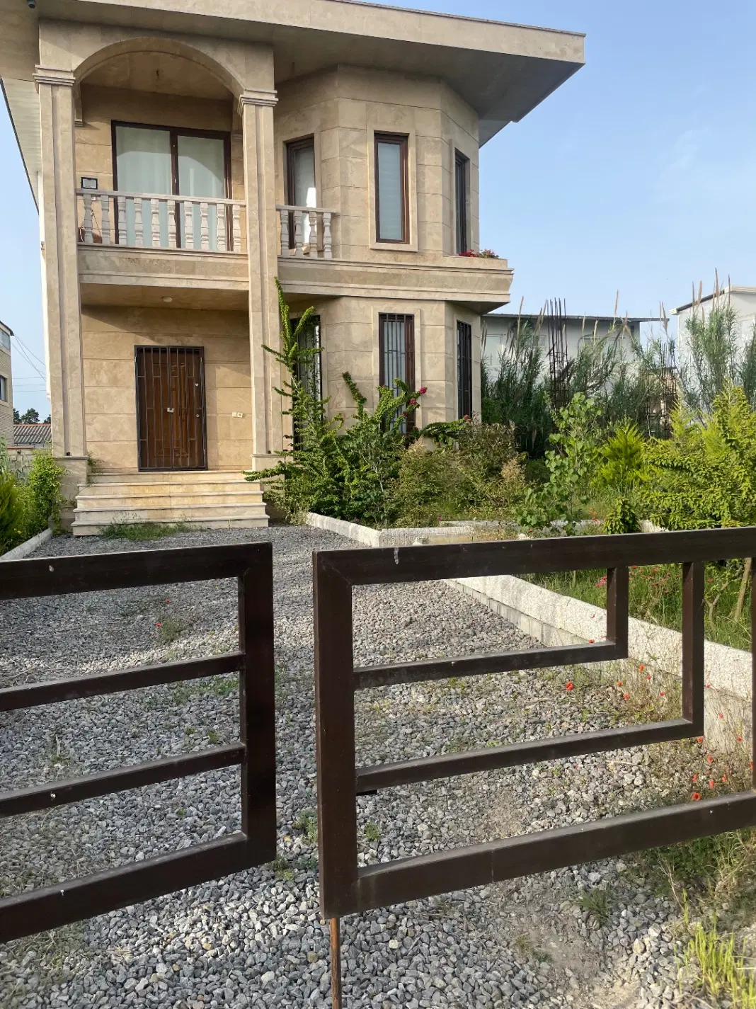 ویلا ۱۵_۵ میلیاردی دوبلکس روبروی خانه دریا