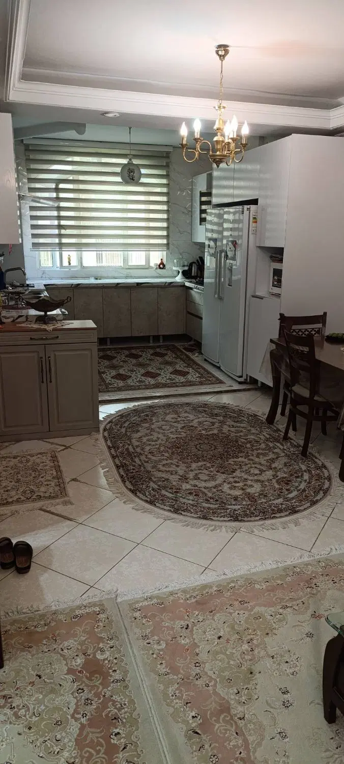 ۷۷تکواحدی بهترین طبقه کلهر ارومیه با پارکینگ