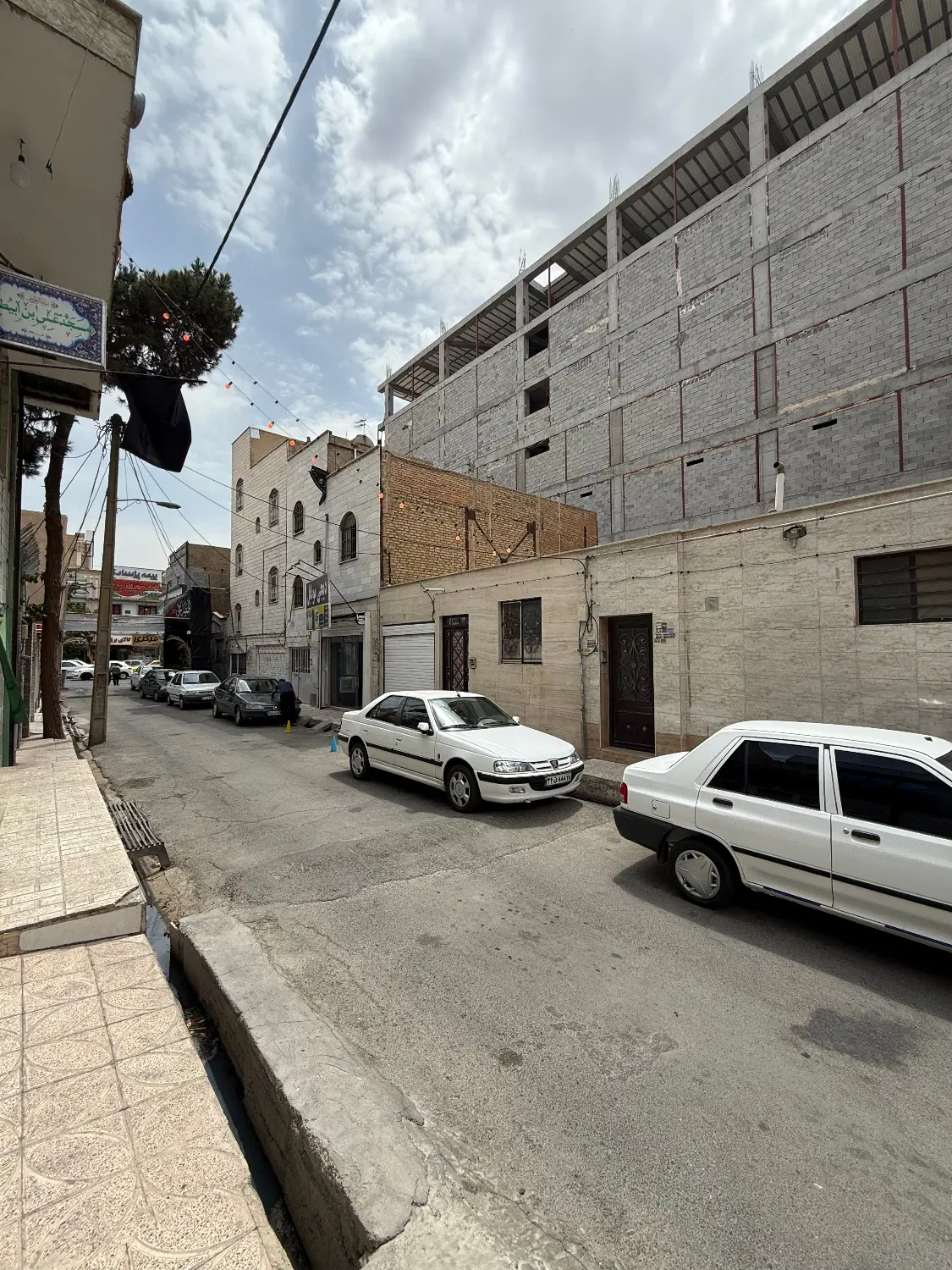 زرافشان حیاط105 متری جنوبی بر 7