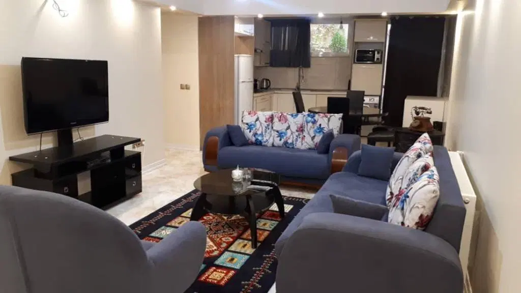 واحدصدو چهل متری دوخواب مبله مالک