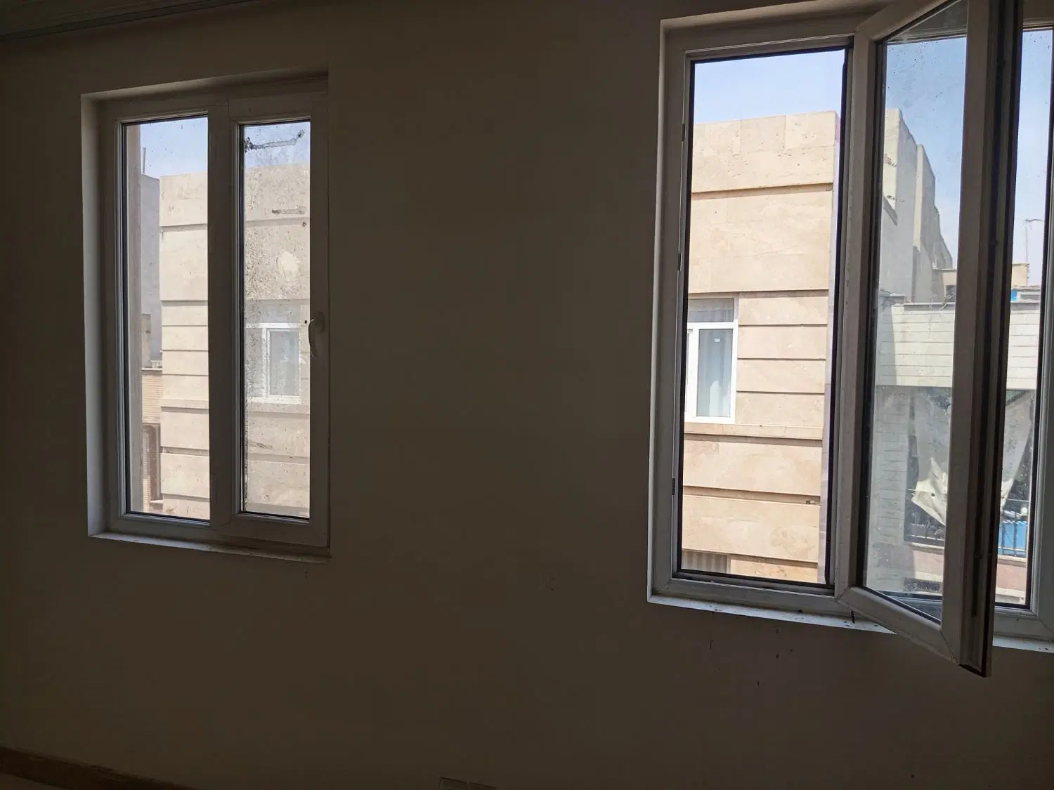 فروش آپارتمان ۶۱متری دو خوابه