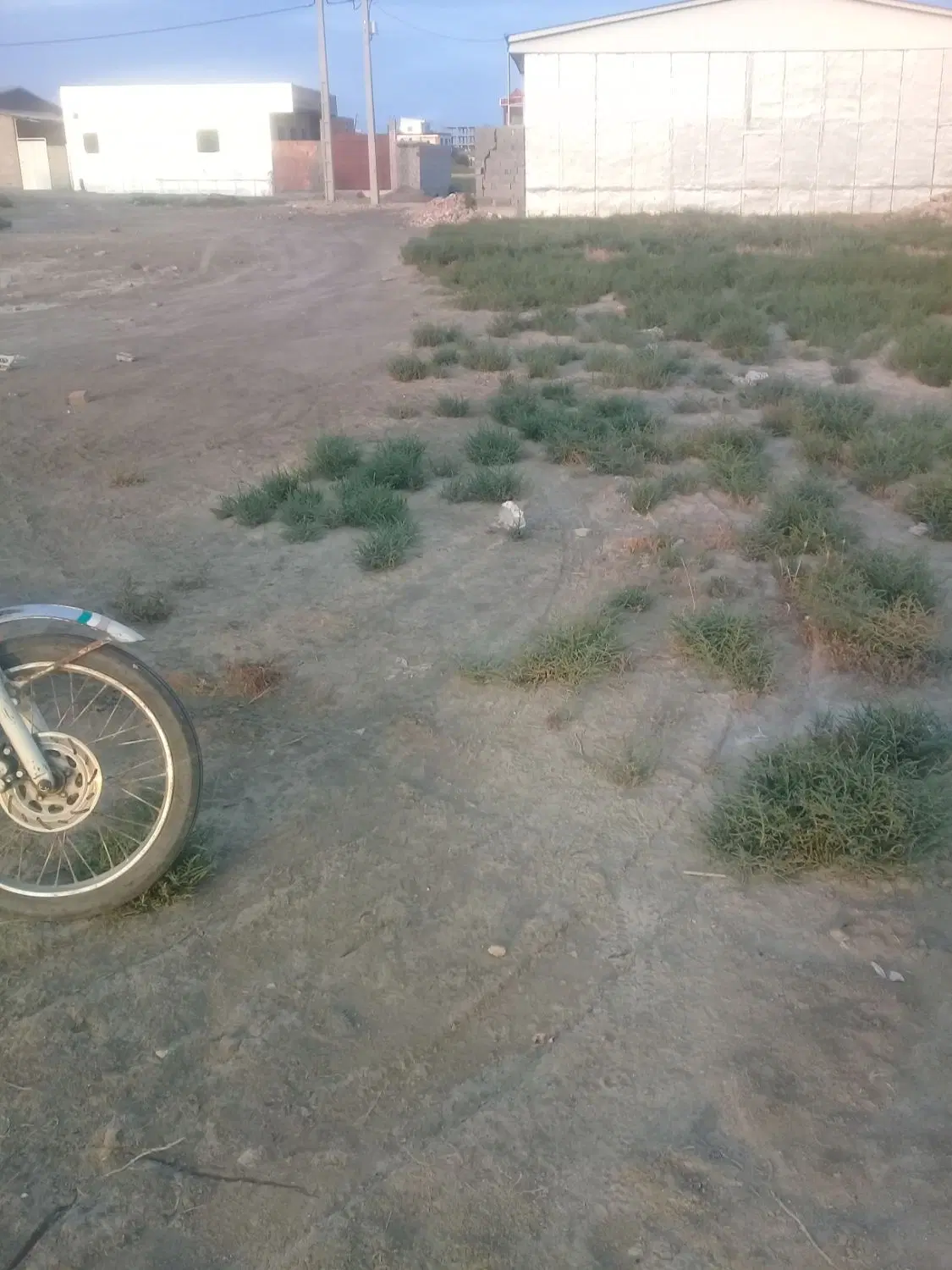 زمین فروشی