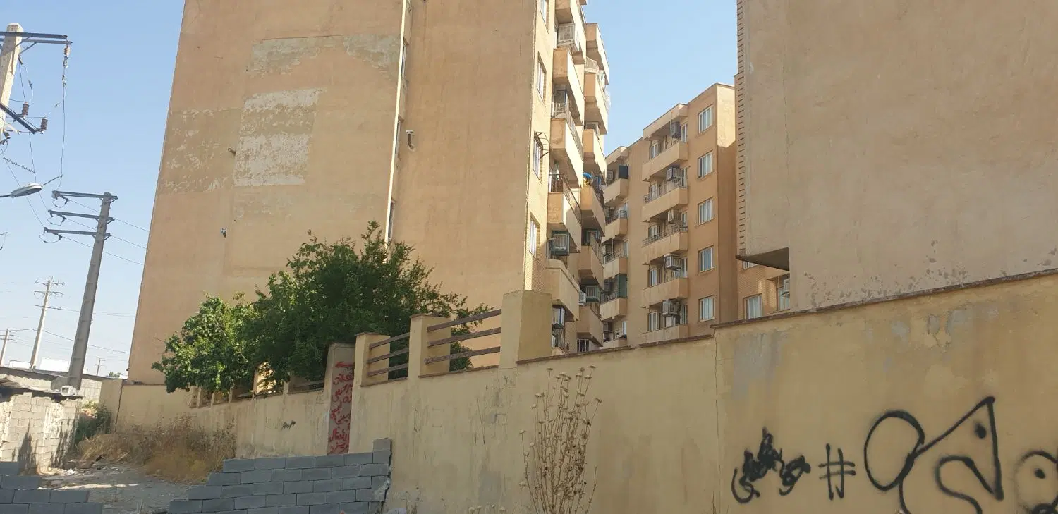 زمین ۳۴۸ متری دوبر سند تک برگ