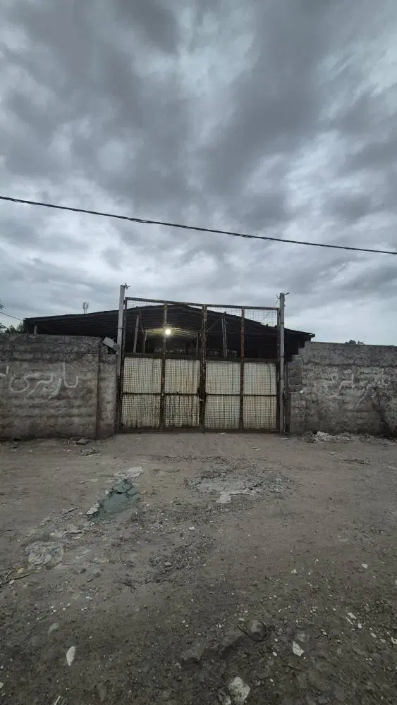 انبار 180 متری