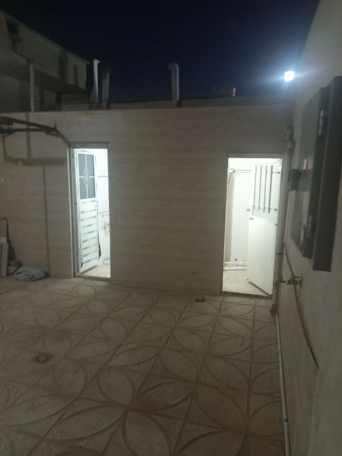 خونه۱۰۰متری تمیز عجله نکن
