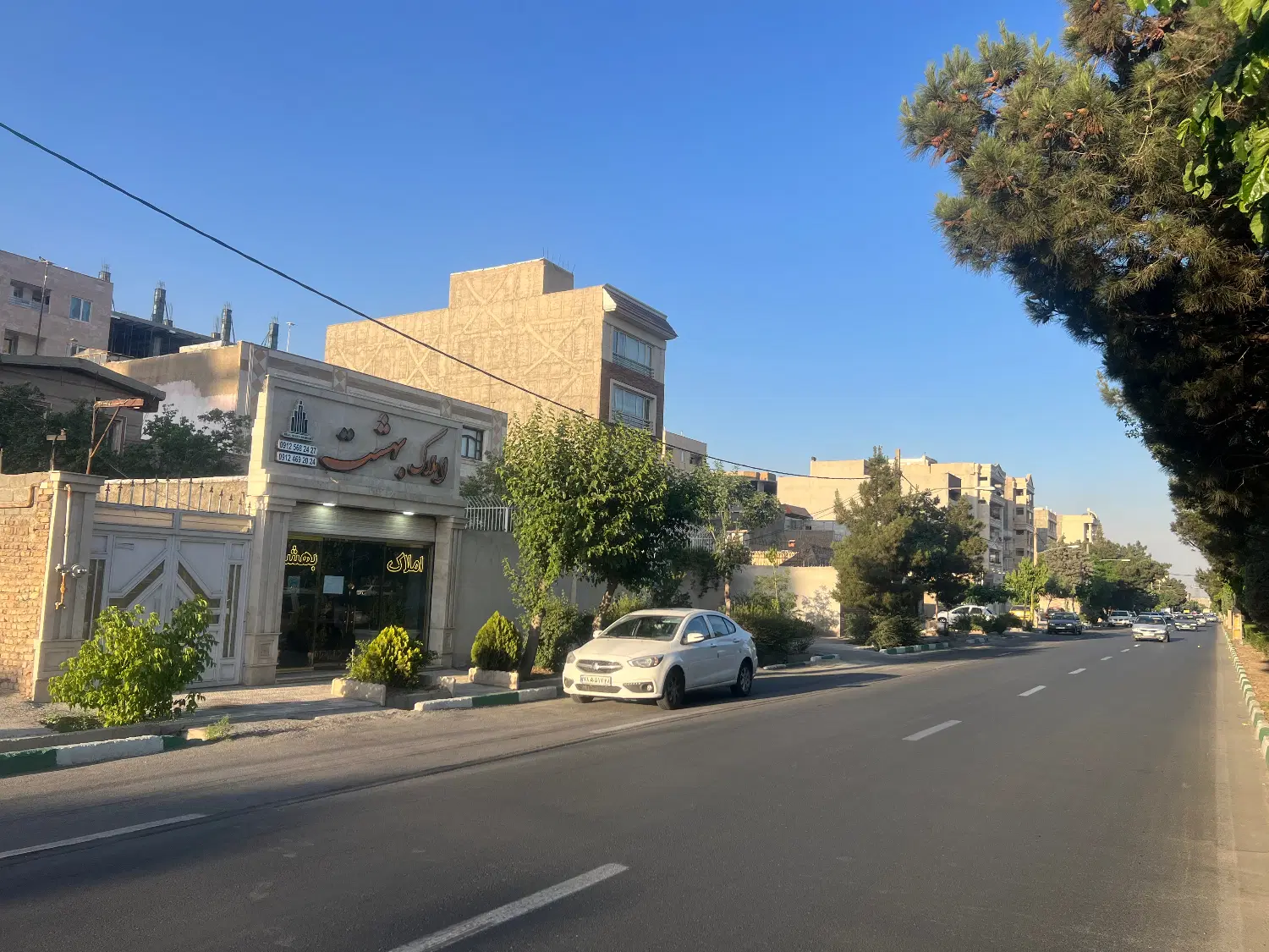 آپارتمان ۹۳ متری سند دار در شهرک ارم