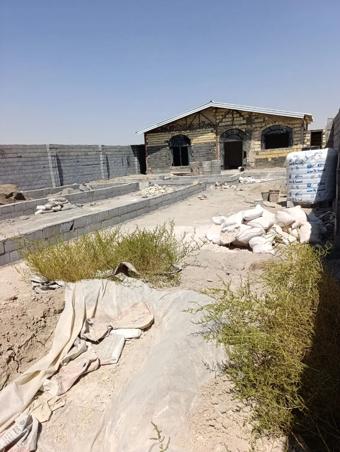 باغ ویلا نیمه اماده400متری تیمیارت
