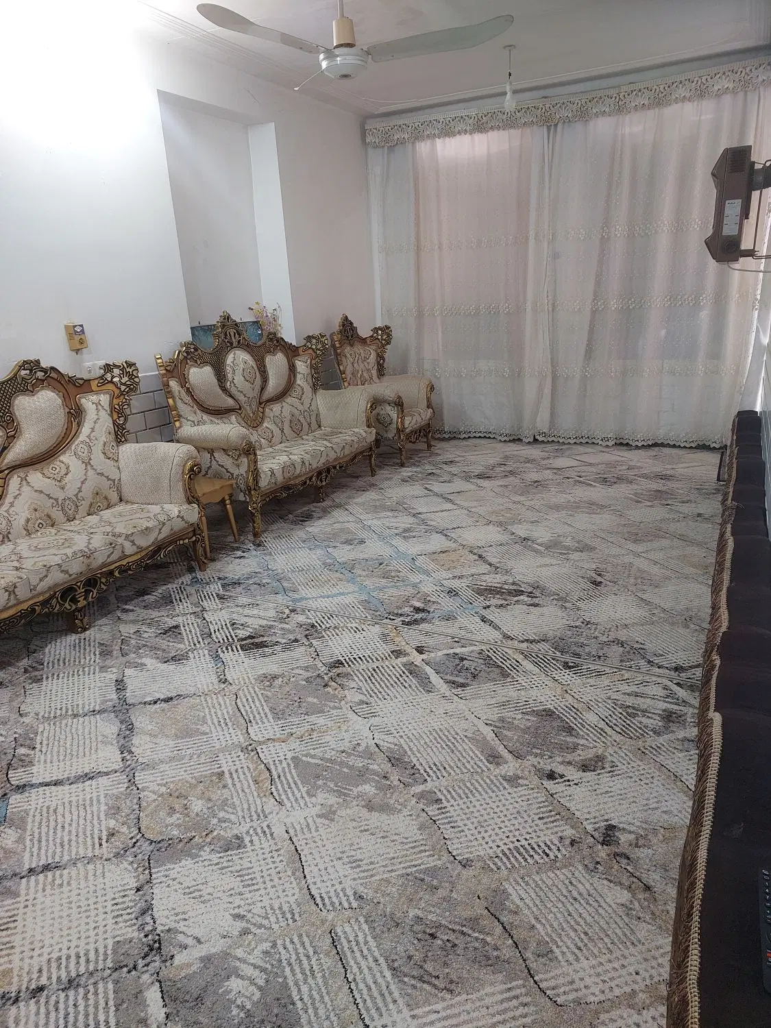 فروشی