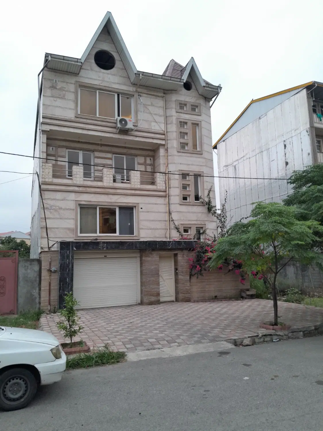 اجاره واحد ۱۳۵ متری