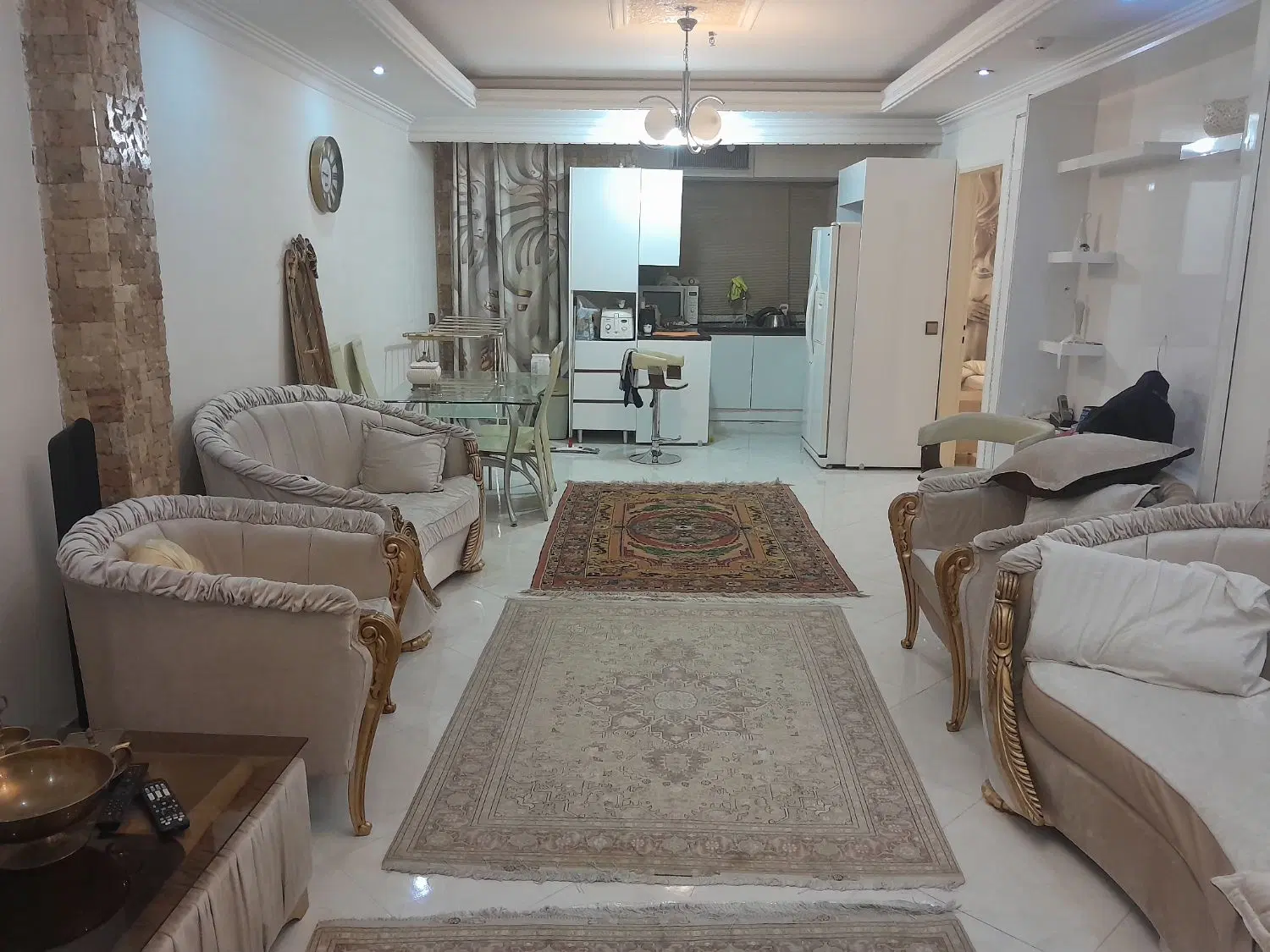 امیرآباد فاطمی 80متر دو خواب 12ساله با امکانات