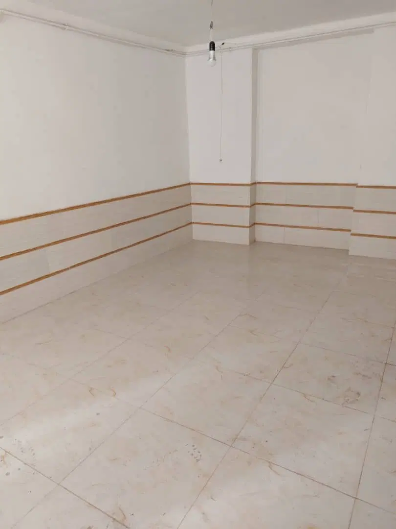 خانه حیاط دار ۱۳۰ متری دو طبقه سعدی