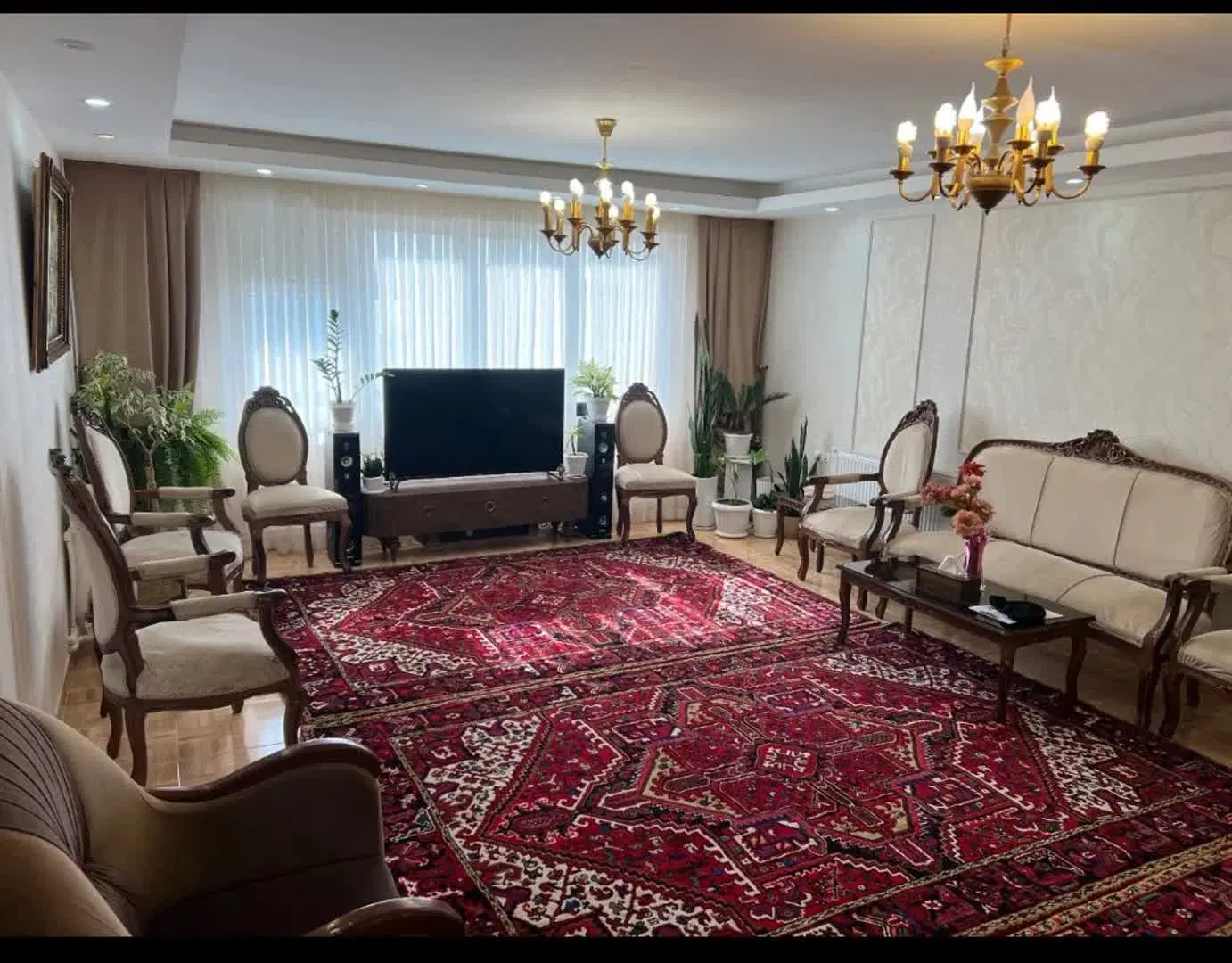 فروش آپارتمان لوکس در ولیعصر_ مجتمع گلپارک