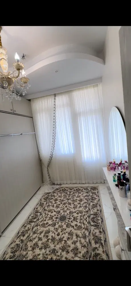 واحد ۴۸ متری نوساز خوش نقشه پارکینگ دار