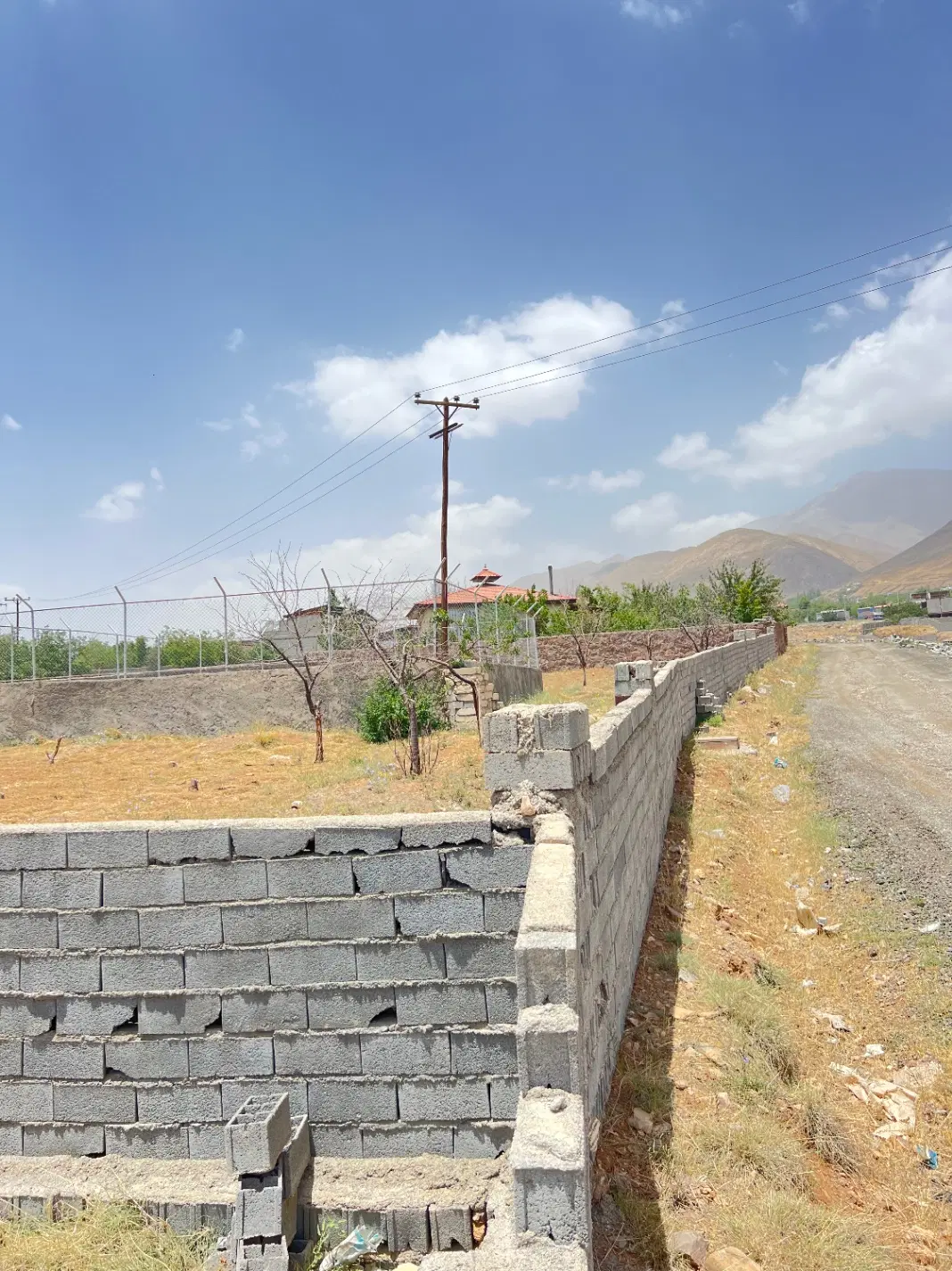 ۲۴۰مترزمین دیوارکشی سنددار*نزدیک جاده دماوند جابان