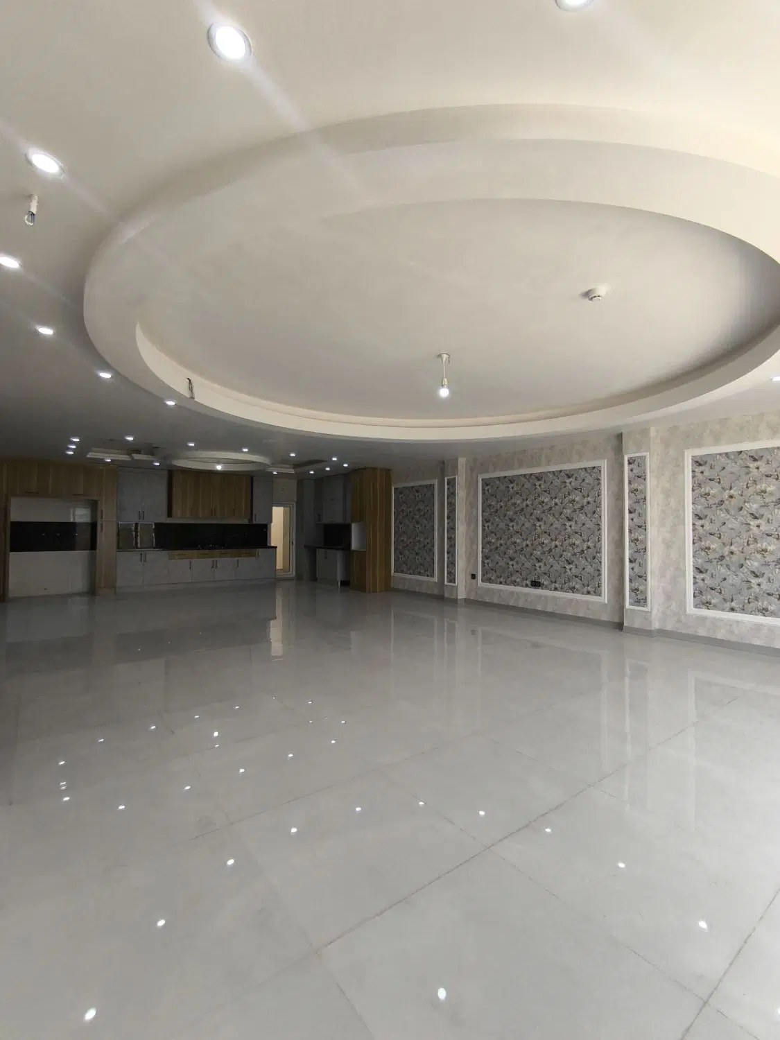 ۱۴۰ متر _ تک واحدی _ شیک و دیزاین شده _ فاز ۲