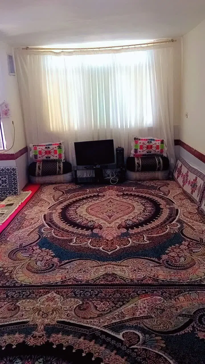 یک خونه در اسلام اباد پروانه هشتم