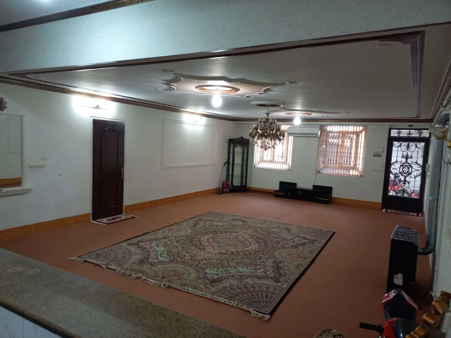 اجاره ویلایی طبقه همکف راه جدا
